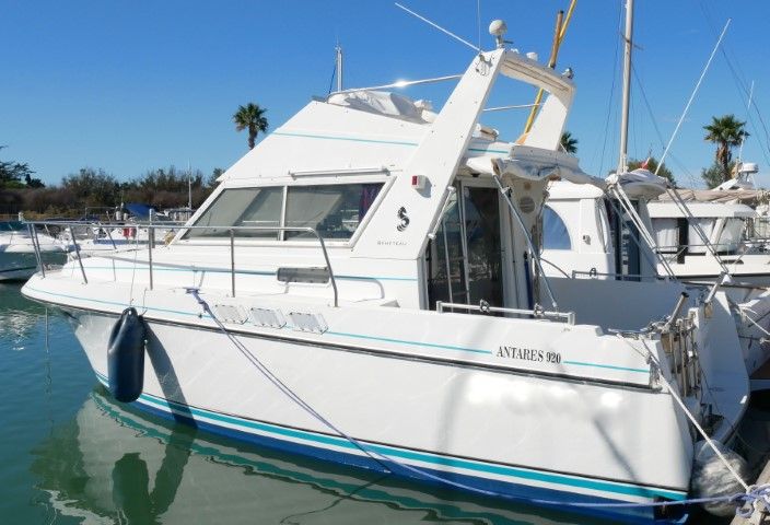 slider 0 Beneteau Antares 920 Fly